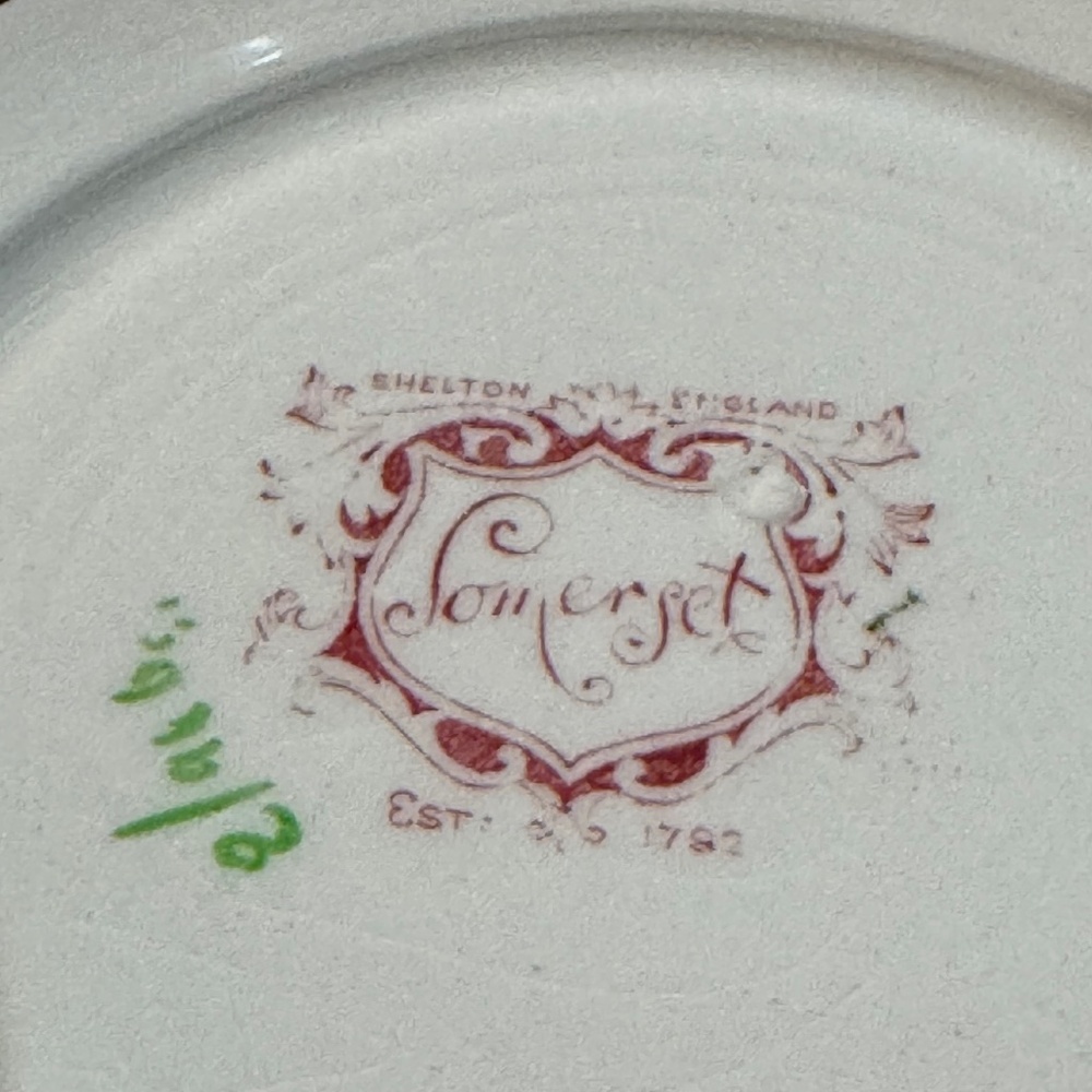 Antique 1920ās Somerset Burgundy Rose 3 Dessert Plates/4 Saucers Shelton - Picture 4 of 8